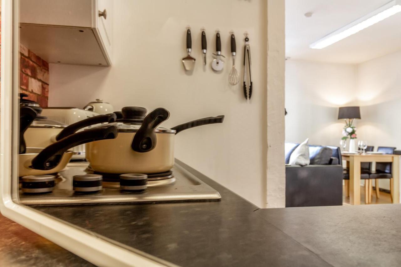 Host & - Club Chambers * Great Malvern